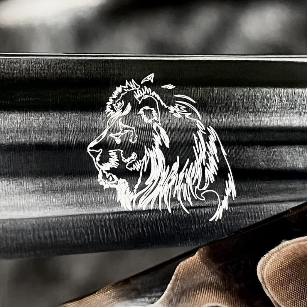 Dovo Arena Straight Razor 8/8&quot; Smoked Oak Carbon Steel