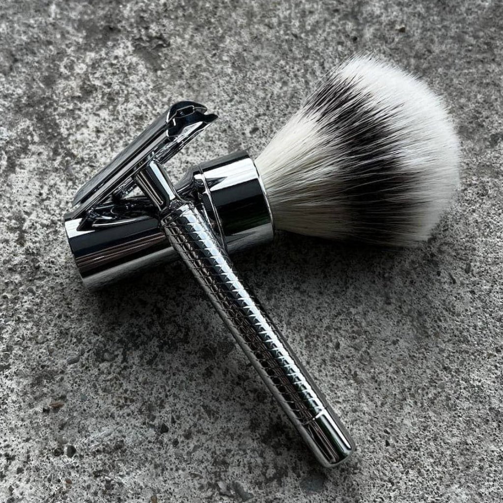 Dovo Primo II Synthetic Silvertip Shaving Brush &amp; Safety Razor Set