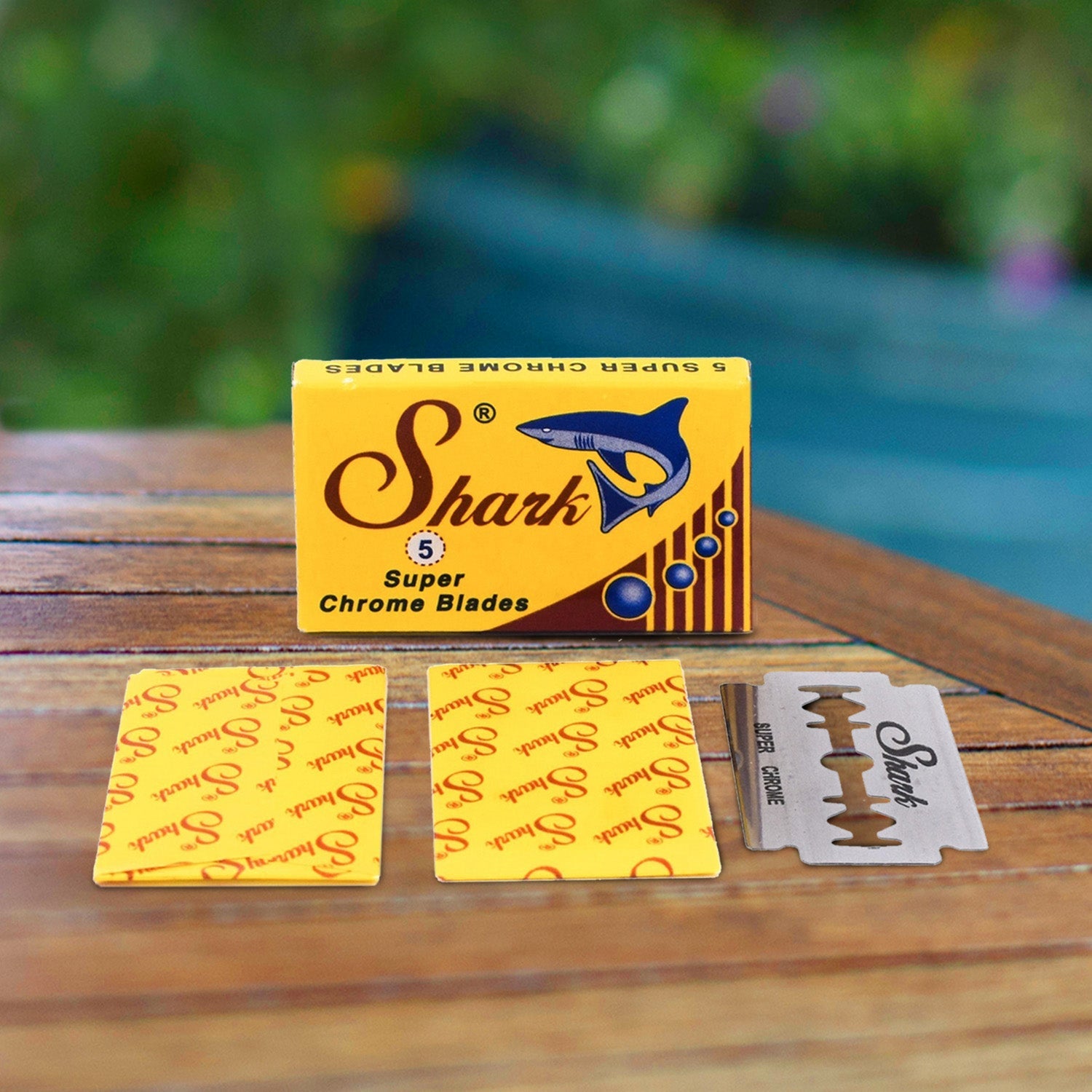 Shark Super Chrome Double Edge Blades.