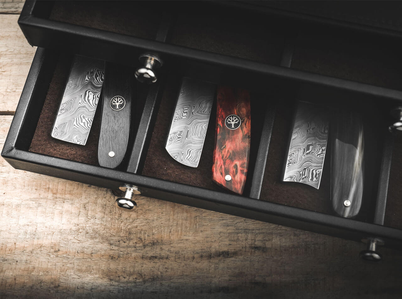 Boker Damascus Horn Straight Razor 6/8&quot;.