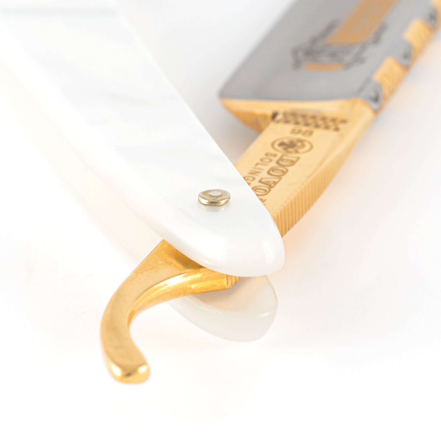 Dovo Imitation Pearlex Round Point 5/8&quot; Carbon Steel Straight Razor