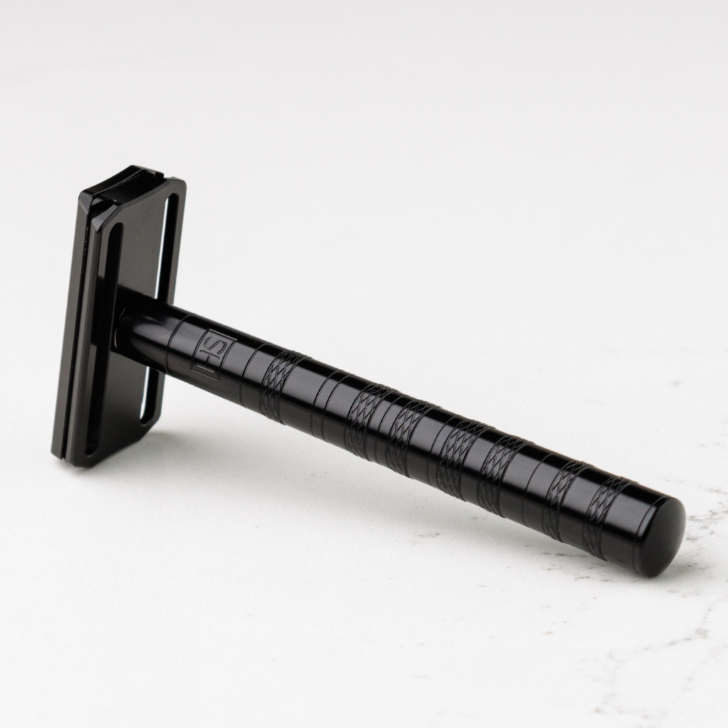 Henson Aluminum AL13 Jet Black Medium Safety Razor.