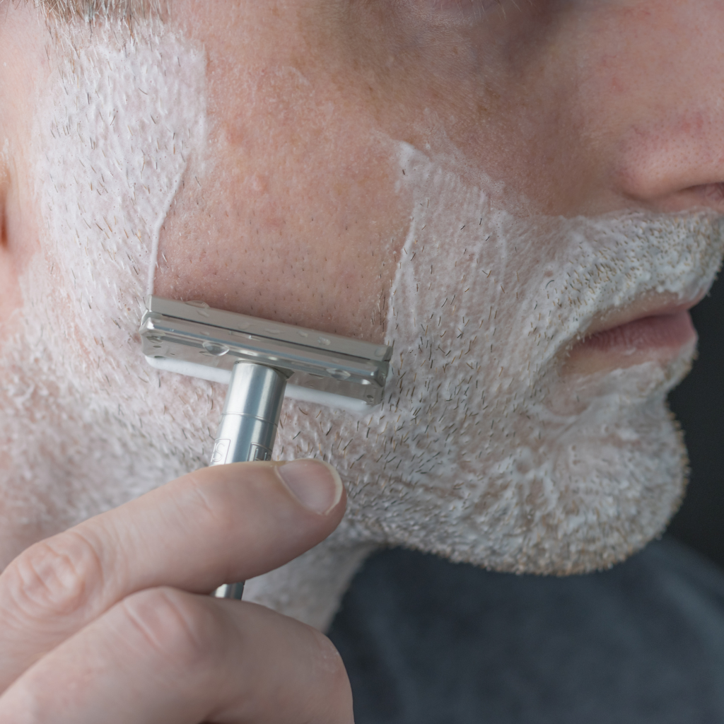 Henson Aluminum AL13 Mild Safety Razor.