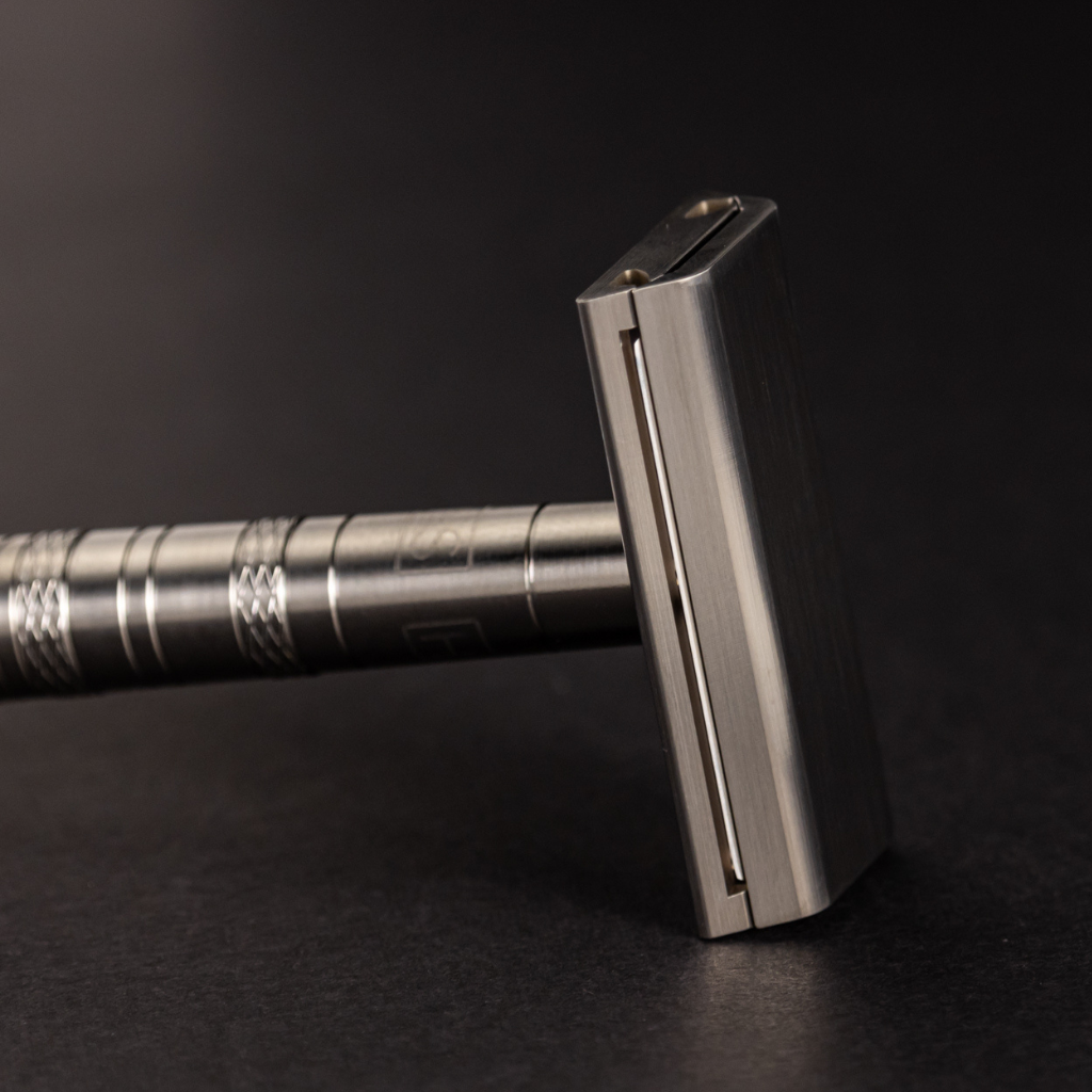 Henson Titanium Ti22 Mild Safety Razor.