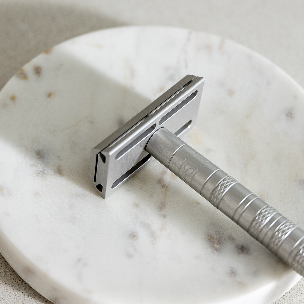 Henson Aluminum AL13 Medium Safety Razor.