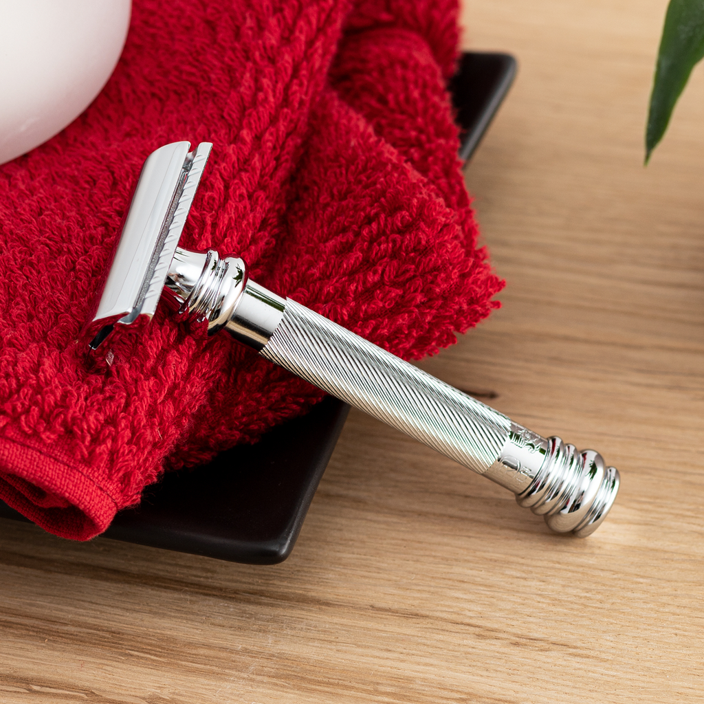 Merkur HD Long Barber Pole 3-Piece Double Edge Safety Razor Set