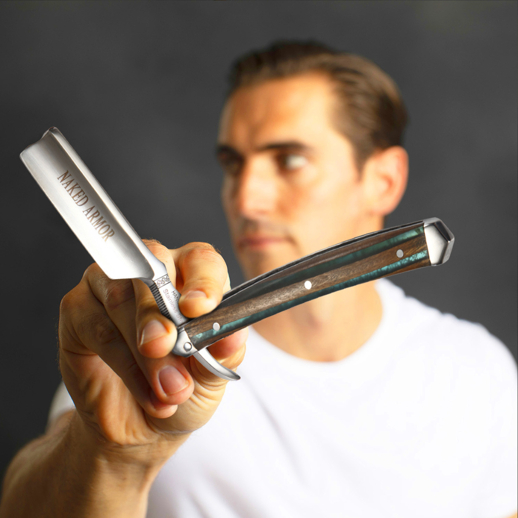 Naked Armor Safir Straight Razor 7/8&quot; Sandalwood Japanese Stainless Steel.