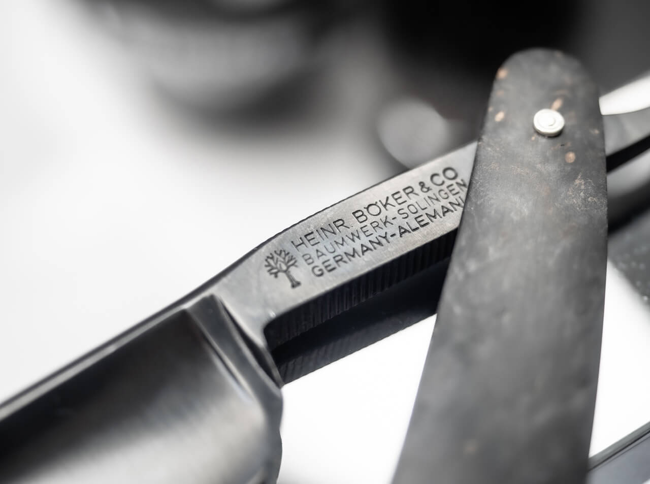 Boker Black Amboina Straight Razor 6/8&quot;.